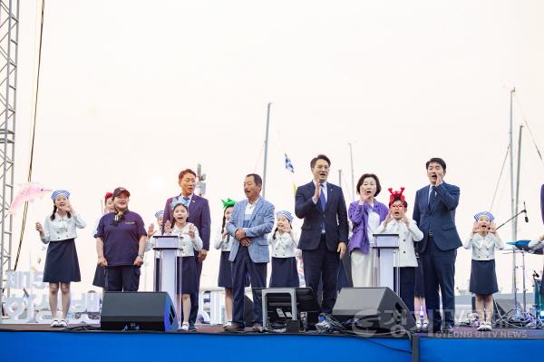 [크기변환]오른쪽부터 배정수의장  송옥주국회의원  전용기국회의원.jpg