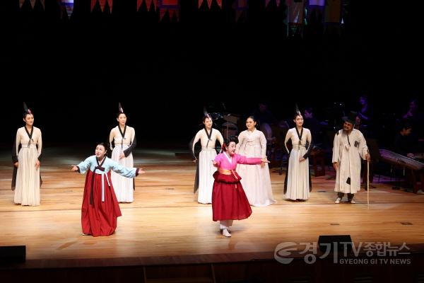 [크기변환][공연사진] 심청이와 춘향이가 온다_공연_01.jpg