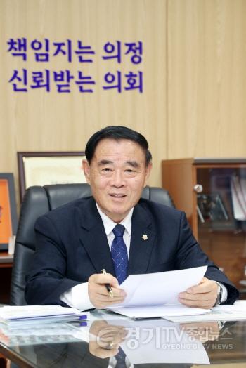 [크기변환]2.이재식의장님.jpg