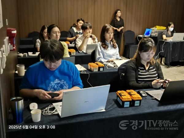 [크기변환]250604_경기도교육청미래과학교육원__로봇_활용_소프트웨어·인공지능_교육_역량강화_직무연수_운영(경기도교육청미래과학교육원)(사진2).jpg