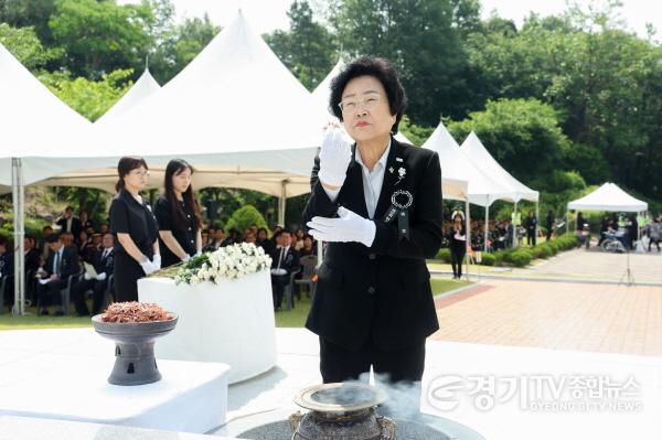 [크기변환]현충일 추념식.jpg