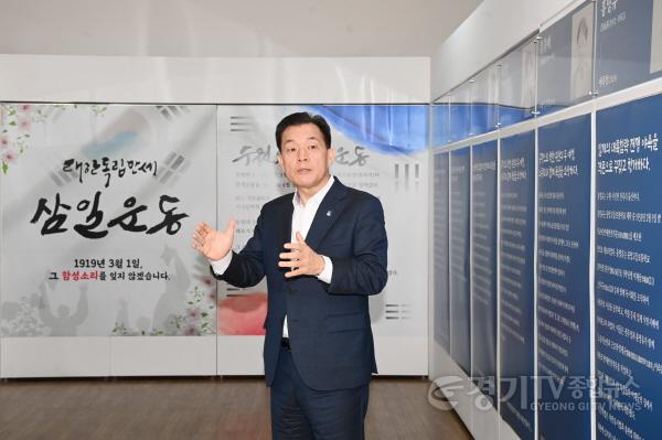 [크기변환]1-8 시청 전시.jpg