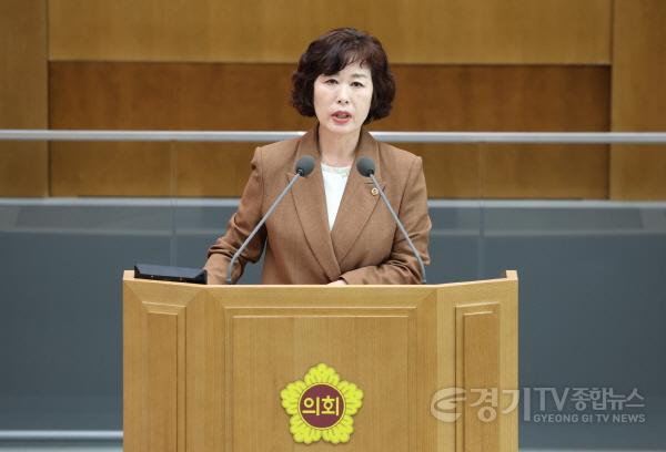 [크기변환][수정] 250612 이채영 의원, 도정질문으로 김동연 도지사에게 경기도정 전반 점검, 현안별 실질적 개선 촉구 (2).jpg