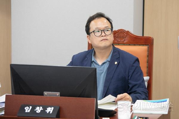 [크기변환]250616 임창휘 의원, 상수관로 현대화 장기적 추진계획 필요....스마트 상수도 시스템 구축과 물산업 신기술 실증화 확대 강조.JPG.jpg