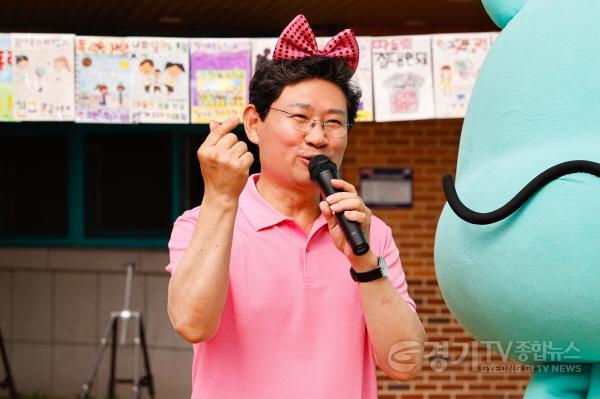 [크기변환]11-3. 18일 상하초에서 캠페인에 참석한 이상일 시장이 발언하고 있다.jpg