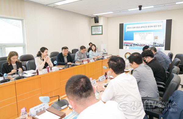 [크기변환]20250617 용인특례시의회 의원연구단체 용인 상상플러스, 연구용역 착수보고회 개최(2).jpg