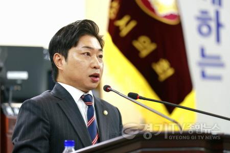 [크기변환]4.김종복 의원.jpg