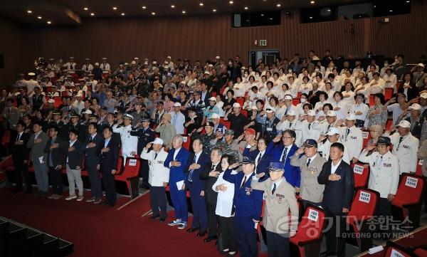 [크기변환]2-2 6 25전쟁 제75주년 기념식 개최.jpeg
