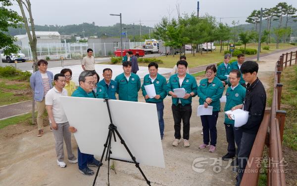 [크기변환]행정사무감사 현장확인_단체사진1.jpg