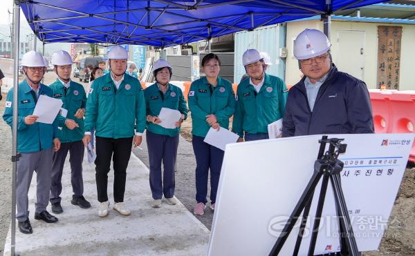 [크기변환]행정사무감사 현장확인_단체사진2.jpg