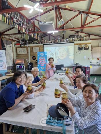[크기변환]2. 이천시, 재가노인지원서비스센터 연계 아리랑농업박물관 치유프로그램 추진3.jpg