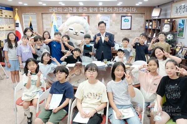 [크기변환]7. 양평초등학생 양평군청 방문.jpg