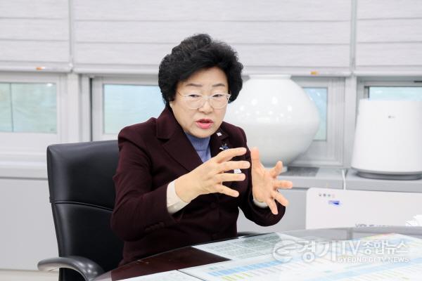 [크기변환]김경희 이천시장2.jpg