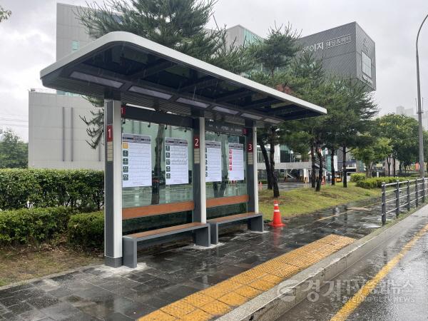 [크기변환]3-1. 교체를 마친 버스승차대.jpg