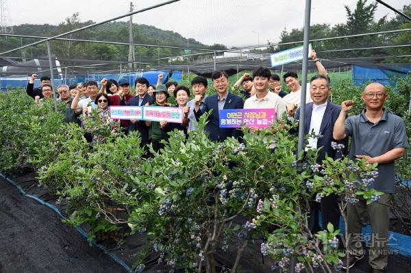 [크기변환]2.이민근 안산시장, 농업인과 소통 간담회 열고 현장 목소리 청취(1).jpg