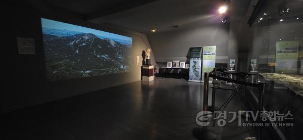 [크기변환]4. ‘한양의 수도성곽’ 특별전 전시실 .jpg