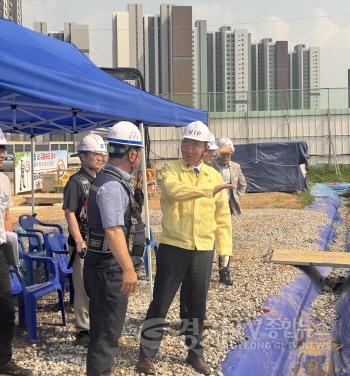 [크기변환]7 이성호 평택시 부시장 주요 사업 현장 점검.jpg