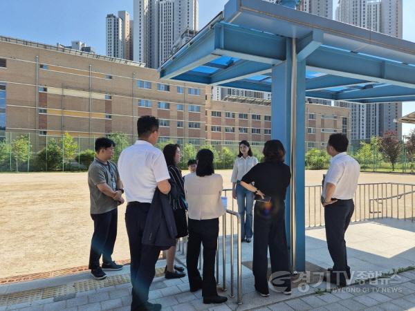 [크기변환]250711 장윤정 의원, 과대·과밀학교 문제 해소 위한 정담회 개최 (2).jpg
