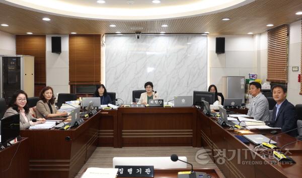 [크기변환]사진1) 평택시의회 기획행정위원회 위원들.jpg