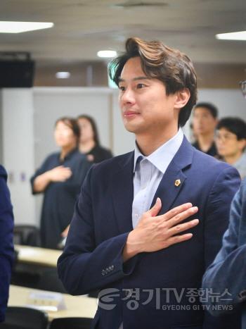 [크기변환]250714 황대호 의원, “역차별 받는 경기도 재정! 발전 방안 마련할 것!” (2).jpg