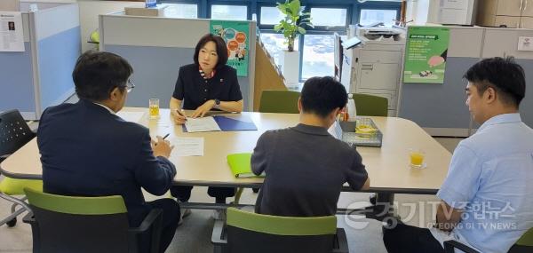 [크기변환]250714 이혜원 의원, 도시주택실 조직개편 관련 업무보고 받아 (1).jpg