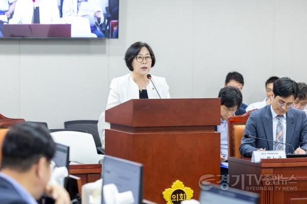 [크기변환]250716 서현옥 의원, 경기도 과학기술 정책, 더 전문적이고 실효성 있게..경기도 과학기술진흥 조례 일부개정조례안 대표발의.jpg