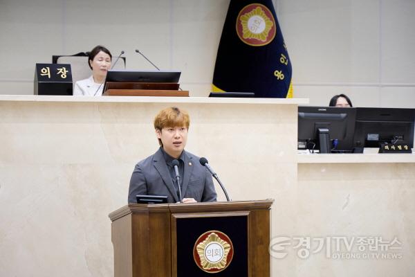 [크기변환]20250718 제294회 임시회 제2차 본회의 5분 자유발언-3.이상욱 의원(1).jpg