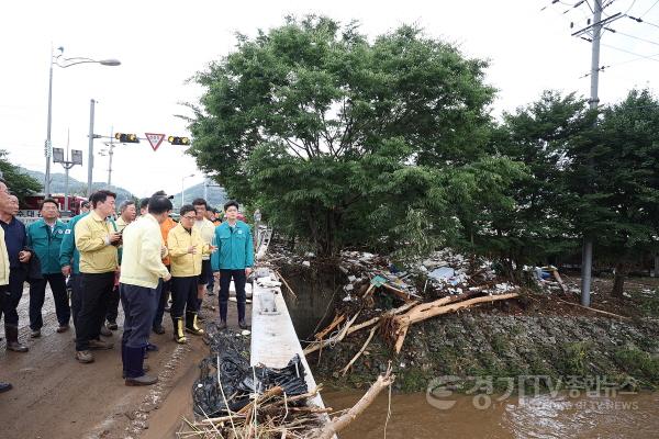 [크기변환]사진자료+5(가평군+호우피해+현장+점검)(1).jpg