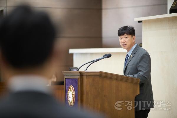 [크기변환]20250721 제294회 임시회 제2차 본회의 시정질문-김병민 의원(3).jpg