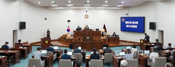 [크기변환][사진자료] 7월 22일 제341회 하남시의회 임시회 제1차 본회의(사진_하남시의회 제공) (1).jpg