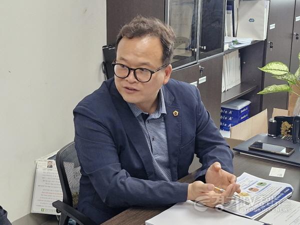 [크기변환]250722 임창휘 의원, 공원이 탄소 먹고 전기도 만든다...다기능 탄소상쇄공원 모델 제안 (1).jpg