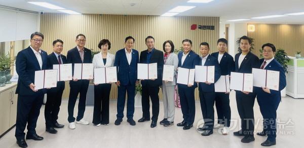 [크기변환]국민의힘 신임 대표단, 김선교 신임 국민의힘 경기도당위원장 예방.jpg