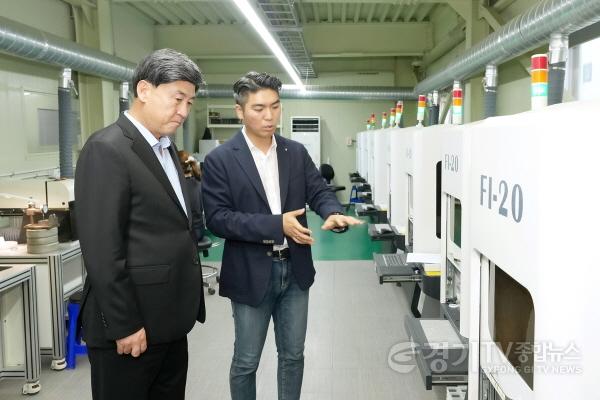 [크기변환]광주시, 현장 중심 소통행정 강화… 지역 우수 제조업체 방문 (3).jpg