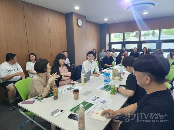 [크기변환]250725 김근용 의원, 평택 9개교 학부모 간담회 개최… “통학안전·교육환경 개선에 힘 보태겠다” (1).jpg