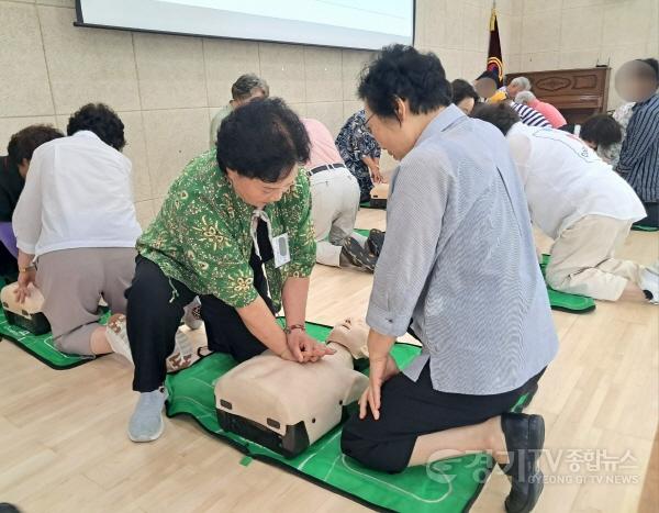 [크기변환]4. 심폐소생술 교육 모습.jpg