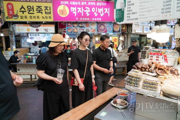 [크기변환]용인특례시의회 의원연구단체 상상플러스  수도권 핫플 시장 벤치마킹(3).jpg