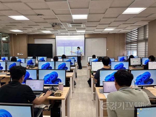 [크기변환]250807_경기도교육청_인공지능_기반_채용_대비_교원_취업_지원_역량_키운다(진로직업교육과)2.jpg