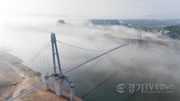 [크기변환]사본 -출렁다리_물안개 (1).jpg