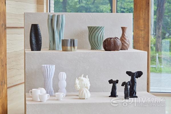 [크기변환](사진자료2) 경기공예창작지원센터 성과 연계 ‘사물의 기술’ 전시 전경.jpg