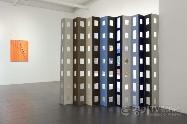 [크기변환][경기문화재단] 본업 수원_김지은_아파트 컬러_트렌드 vs 르 코르뷔지에_전면.jpg