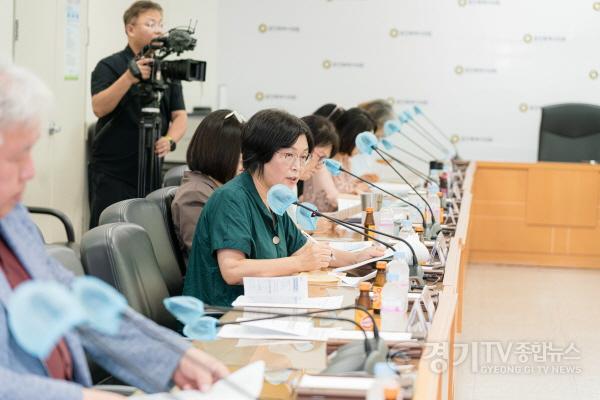 [크기변환]20250811 용인특례시의회 이윤미 의원, 시민참여형 에너지전환 지원 조례 제정을 위한 간담회 개최(3).JPG