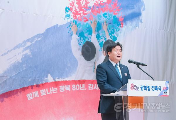 [크기변환]8월 15일 시흥시청 늠내홀에서 열린 80주년 광복절 경축식 현장 (3).jpg