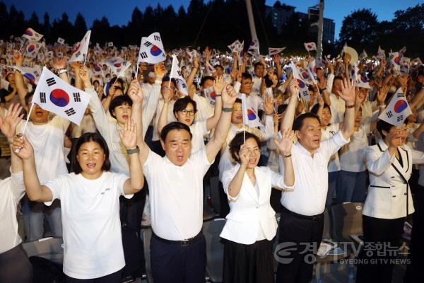 [크기변환]4.광복80주년 기념 수원시민 대합창.jpg