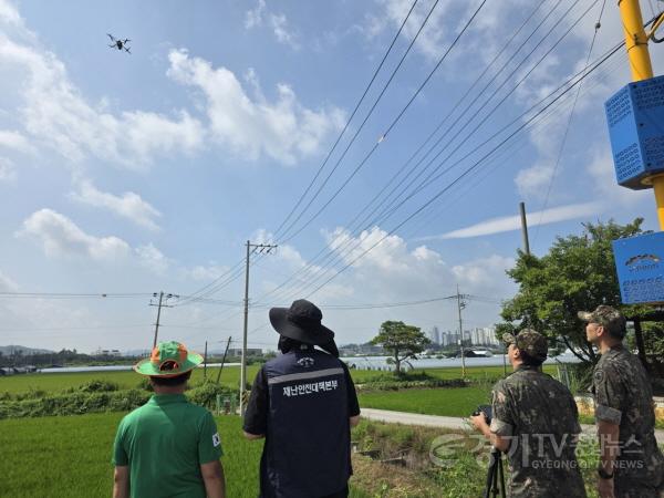 [크기변환]1. 이천시 민관군 협력 드론 활용 폭염 대비 예찰2.jpg