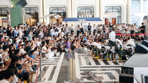 [크기변환]1-2. (문화예술)사진 2(광복의 기쁨 몸으로 말해요 공연).jpg