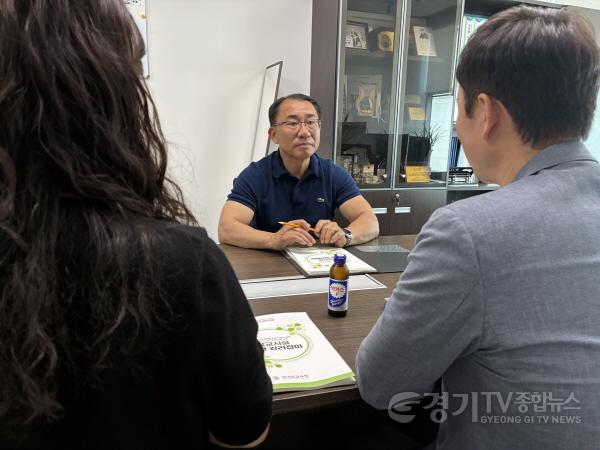 [크기변환]250819 김선영 의원, 경기도교육청 관계자와의 정담회 개최해 공공공간의 주민친화적 활용 방안 논의(1).jpg