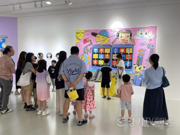 [크기변환]사진자료_짐 아비뇽-판타스틱 월드1.jpg