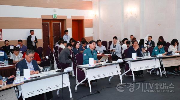 [크기변환]4-1. 이상일 용인특례시장은 19일 동백·보정 종합복지회관(가칭) 건립 인테리어 통합관리 설계 완료 보고회 참석했다.jpg