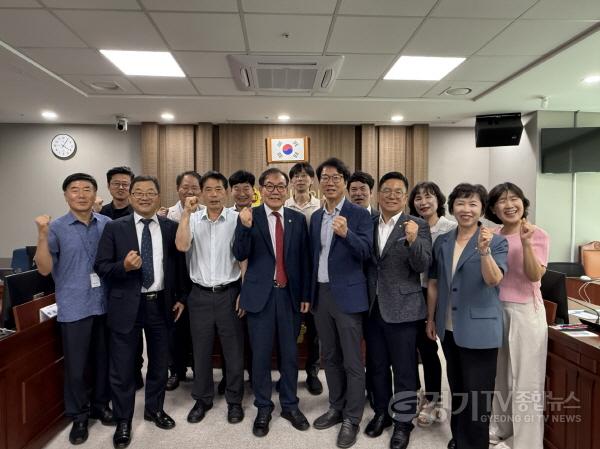 [크기변환]250822 최승용 의원, 경기도 공동주택 관리, 현장 목소리 반영하기 위해 정담회 개최.jpg