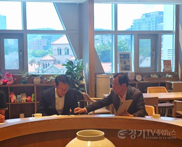 [크기변환](사진)이현재 하남시장, 위례신사선 하남연장 건의 서울시장 “적극 검토” 화답.jpg